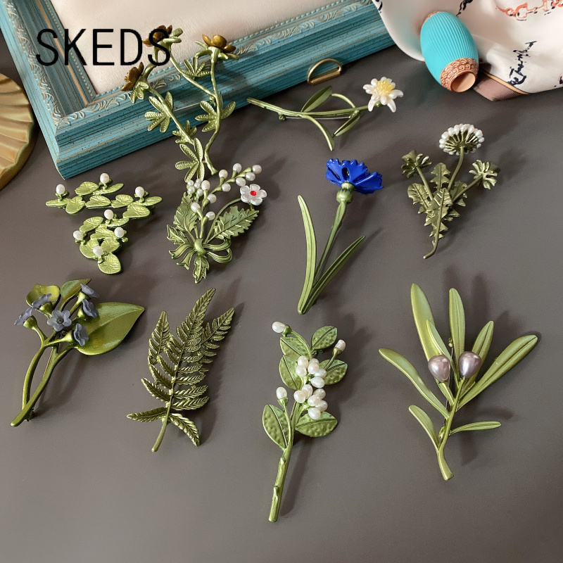 SKEDS femmes Vintage fleur perle broches broches palais émail plante broche broche Corsage dame fête de mariage élégant Badges bijoux