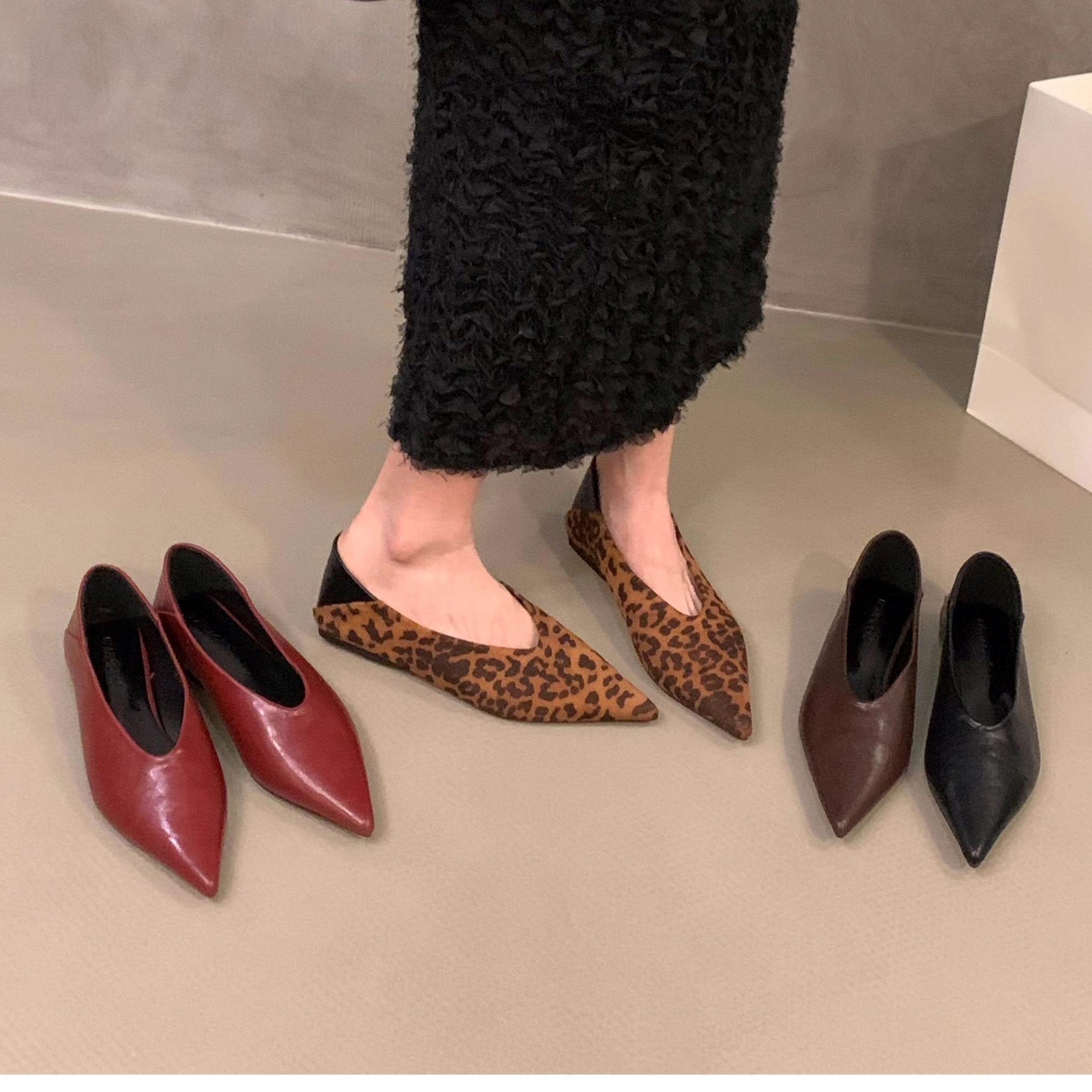 Bailamos Damskie Płaskie Buty Modne Szpiczaste Wsuwane Eleganckie Sandały Miękki Płaski Obcas Buty Wizytowe na Zewnątrz Mujer