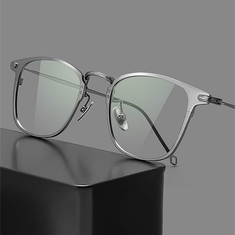 Japanese Luxury Brand Replica Fashionable Retro Square Eyewear Luxury Ultra Light Pure Titanium Business Men's Glasses Frames