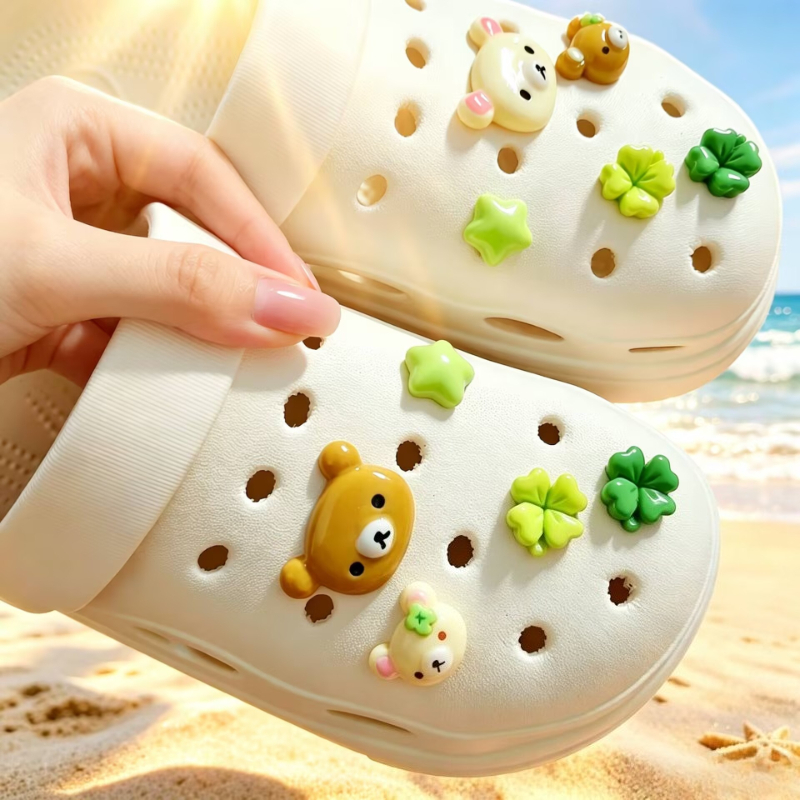 10 STKS Leuke Cartoon Bear Star Series Schoenbedels voor Slide Sandalen Tuindecoraties Zomeraccessoireset met gespen en pinnen