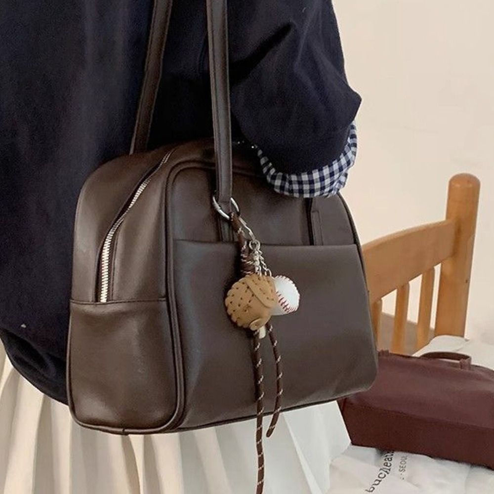 Nieuwe PU lederen schoudertas met grote capaciteit en hanger Crossbody tassen Tote Bag Dames