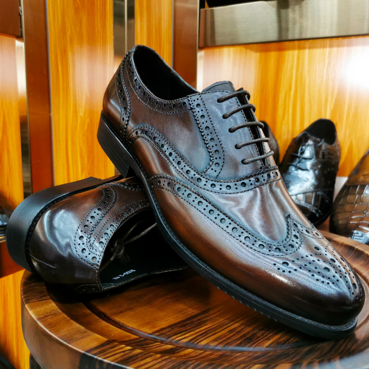 Sapatos masculinos de luxo couro genuíno brogue wingtip toe oxford preto marrom rendas negócios casamento formal sapatos masculinos