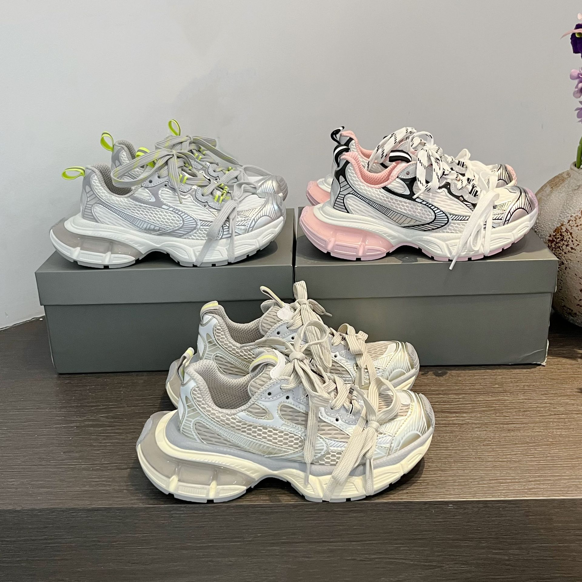 Volwassen Retro Kleurrijke Blokkenkleurige Bandjes Gevlochten Dikke Zool Casual Schoenen Zomer 2026 Nieuwe Dames Punk Dirty Dad Schoenen Mesh Sportschoenen