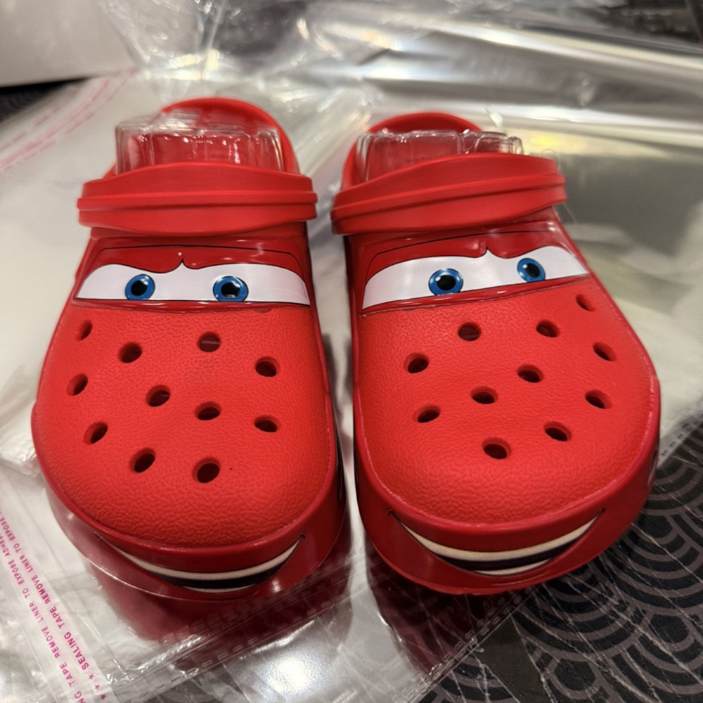Однотонные водонепроницаемые шлепанцы Disney McQueen Pixar из ЭВА, уличные сандалии с ремешком на щиколотке, Повседневная дышащая обувь для взрослых, подарок