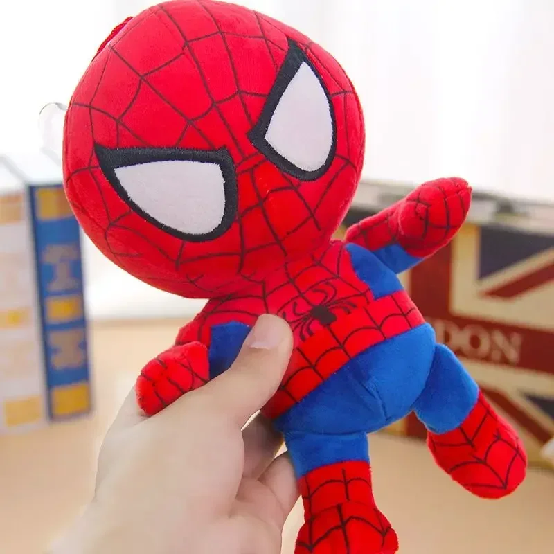 27 cm homme Spidermaned jouets en peluche poupées de film Marvel Avengers doux en peluche héros Captain America fer cadeaux de noël pour les enfants