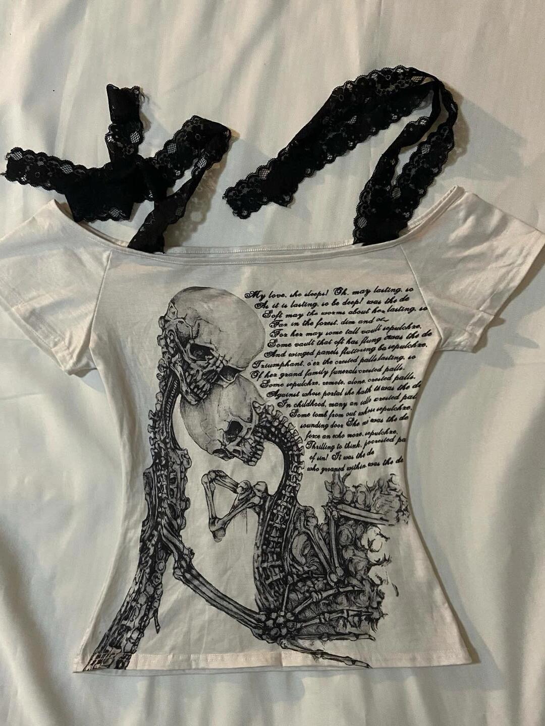 Koszulka damska z krótkim rękawem w stylu Harajuku, z koronkowymi wstawkami, dopasowana, z nadrukiem czaszki, w stylu punk, estetyczna, seksowna, streetwear.
