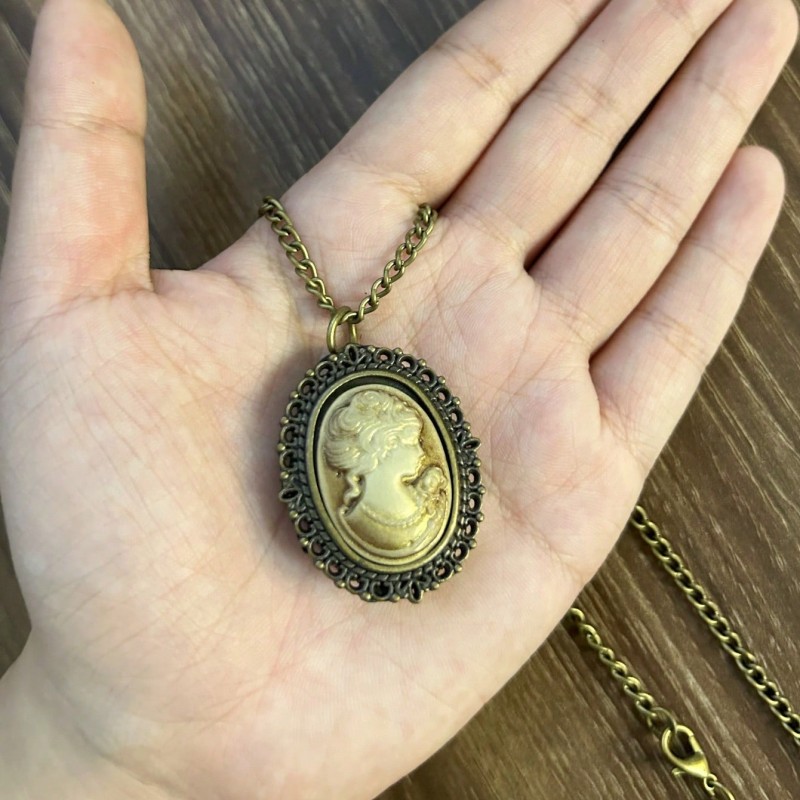 Retro Pequena Resina Oval Cameo Pendant, Relógio de bolso banhado a ouro, Presente traseiro plano para a mãe