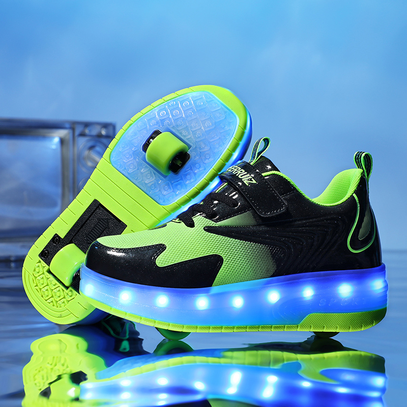 เด็กรองเท้าผ้าใบชาร์จ USB Light Up รองเท้าสเก็ตชายหญิงสบายๆรองเท้าสเก็ตบอร์ด Roller Skate กีฬากลางแจ้งรองเท้า LED