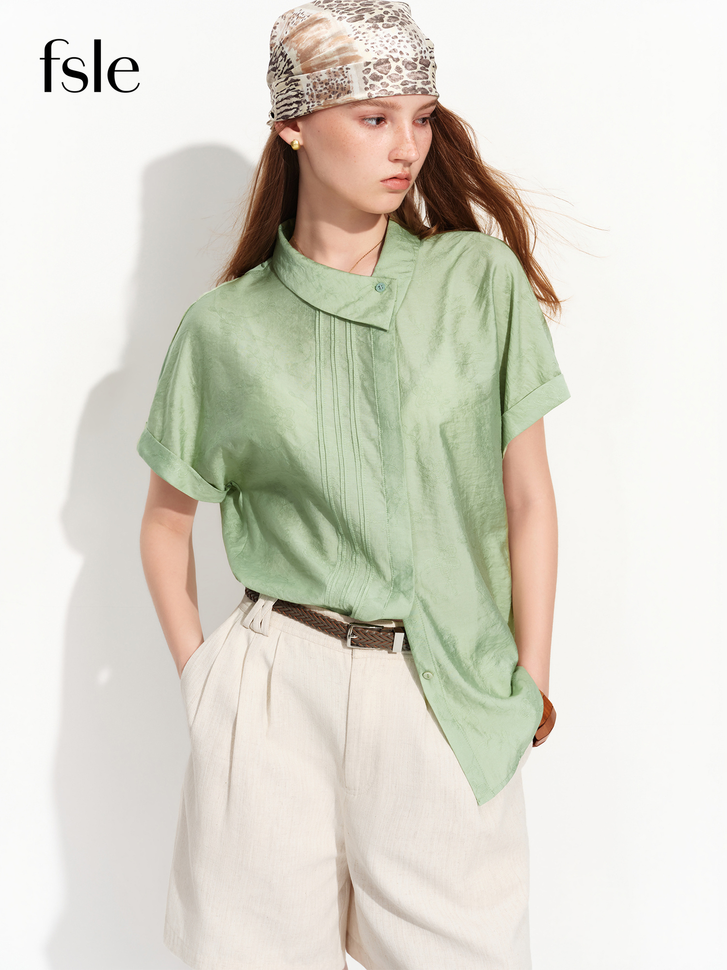 FSLE 2026 zomerblouse voor dames met asymmetrische schouderlijn, overhemd met ingekerfde kraag en korte mouwen voor een ontspannen designer-stijl top