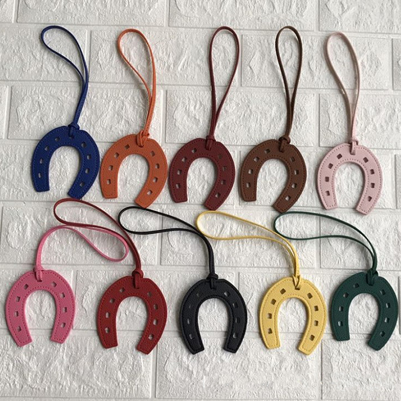 10 cores mulheres e meninas couro do plutônio cavalo casco ferradura chaveiro bolsa chaveiros titular charme saco bolsa acessórios