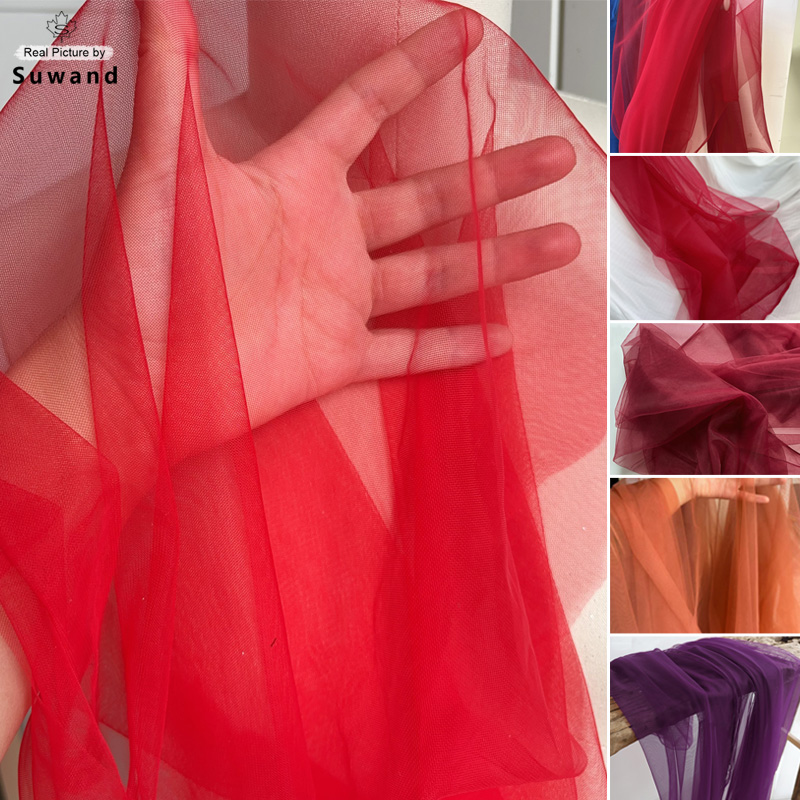 Kain Tule lembut merah dengan halaman, kepadatan tinggi lebar 63 "kain jala untuk kerudung gaun Tutu, latar belakang bahan jahit DIY