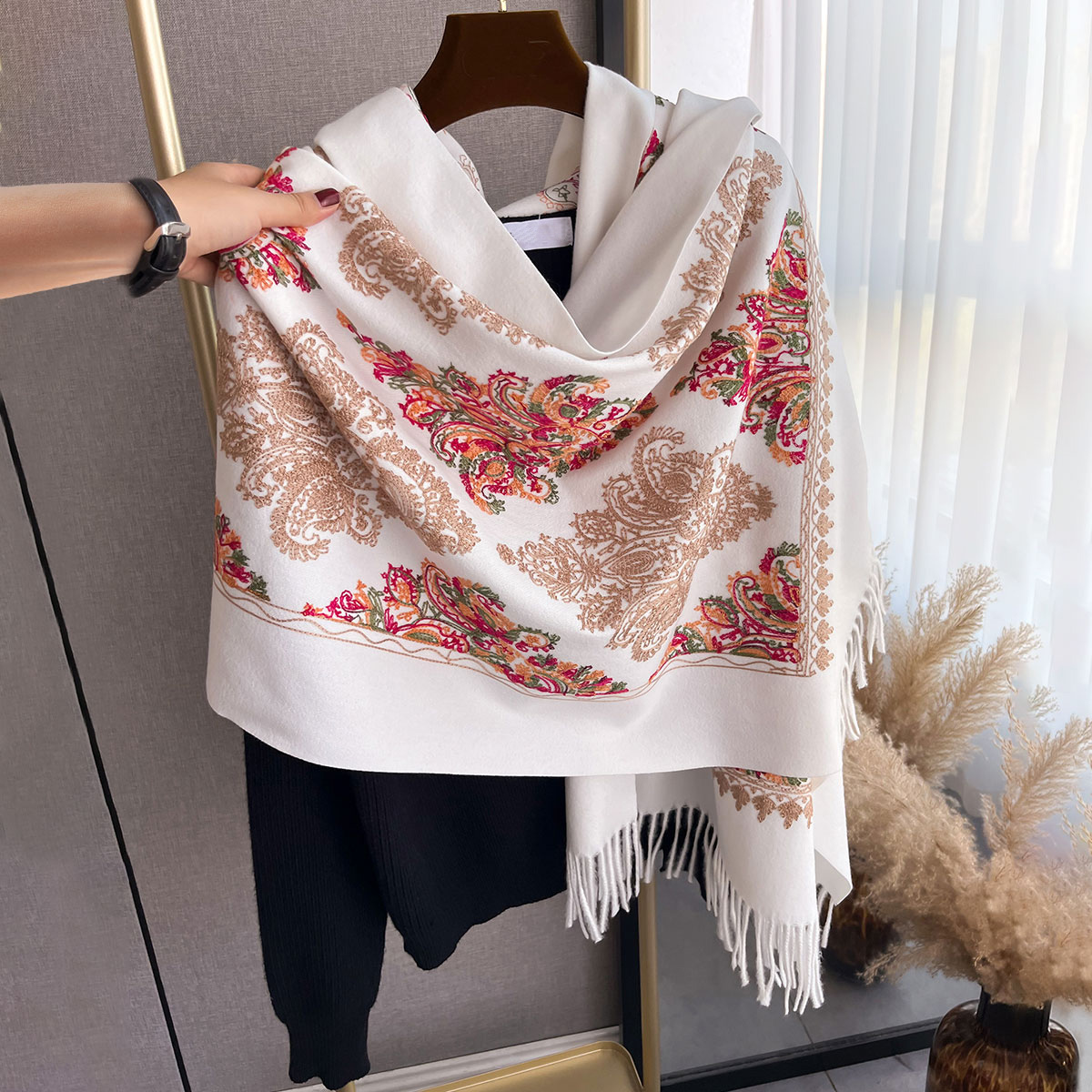 Winter Warm Kaschmir Schal für Frauen Stickerei Pashmina Decke Dicken Schal Wrap Halstuch Mode Bufanda Echarpe Poncho