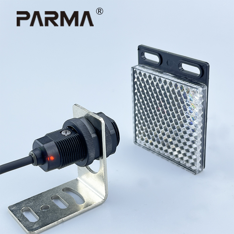 Sensor Fotoelétrico de Reflexão Especular Cilíndrico PARMA M18, Distância de Detecção de 2m, Compatível com GS18S-MG2MN