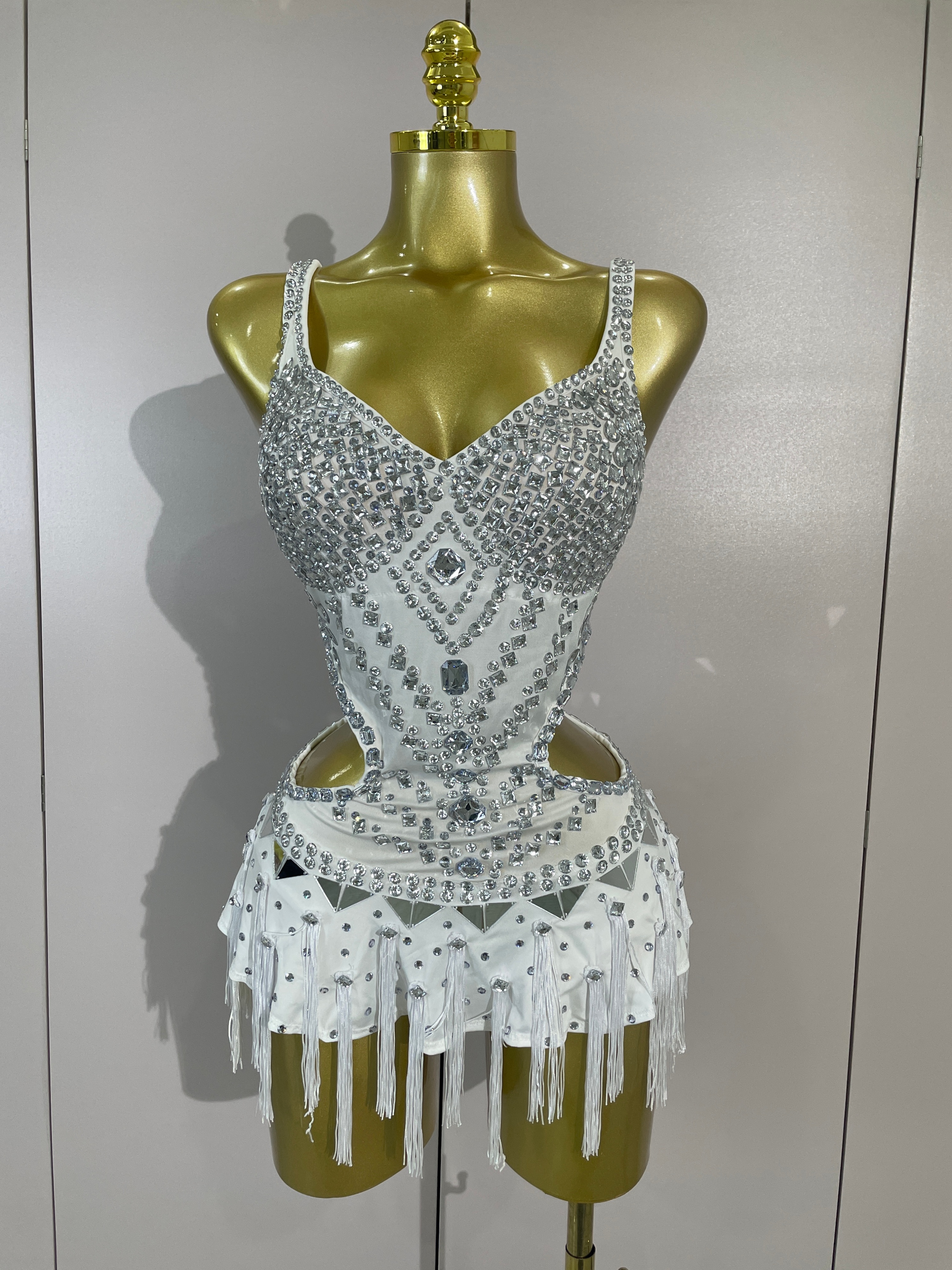 Sparkly zilveren strass steentjes kwastjes witte bodysuit jurk vrouwen sexy avondfeest danseres nachtclub podium team prestatie kostuum