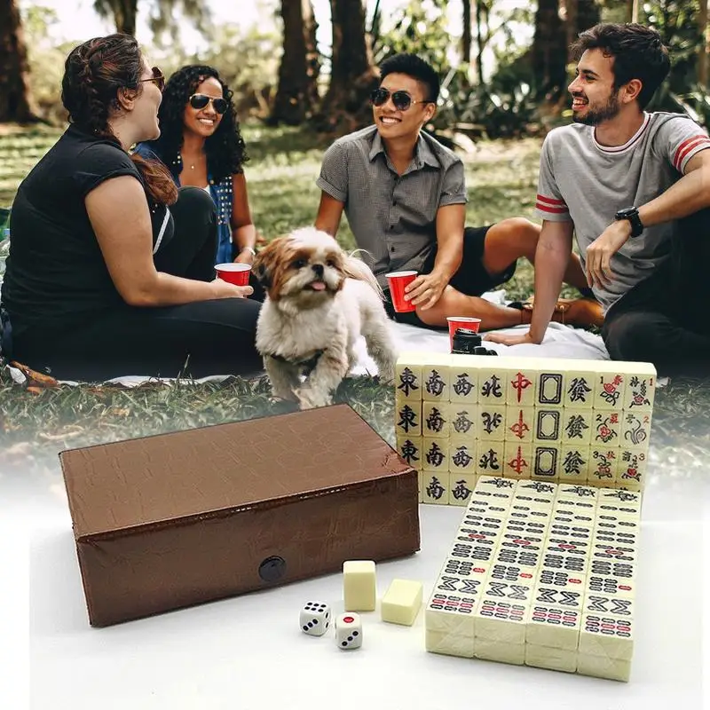 Set permainan Mahjong Cina 144 ubin Mini ukiran putih untuk pertemuan keluarga untuk permainan gaya China Waktu santai keluarga