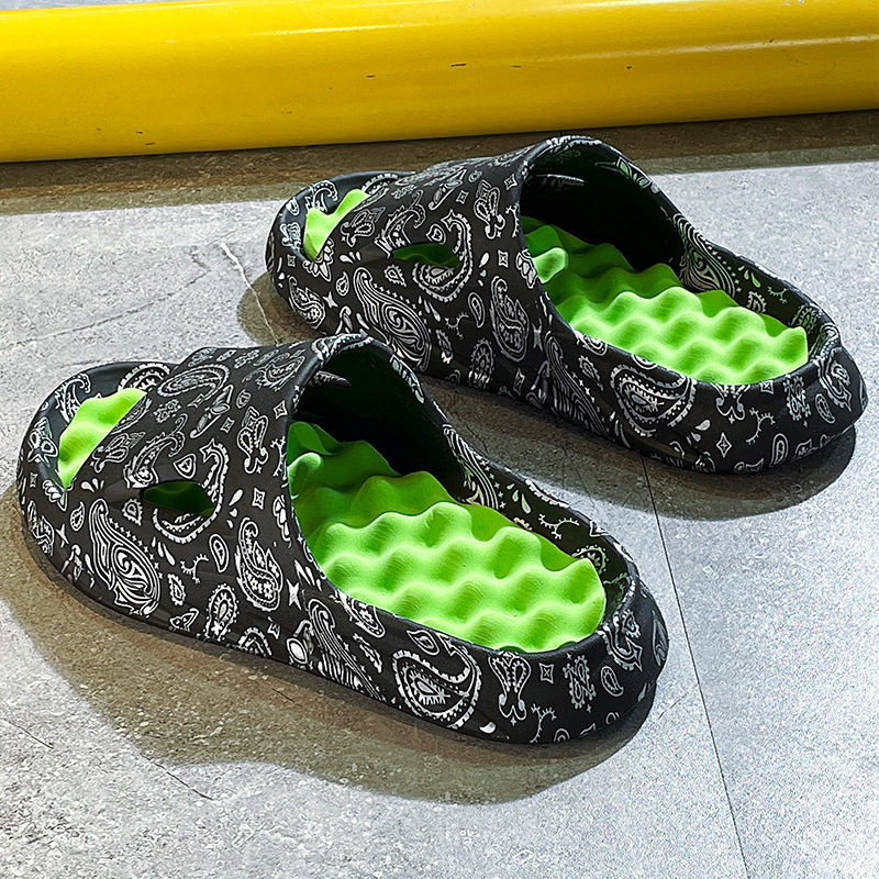 Chanclas para hombre, zapatos de verano, sandalias estampadas, sandalias antideslizantes de tendencia para mujer, zapatillas para parejas, calzado de playa de masaje a la moda para hombre