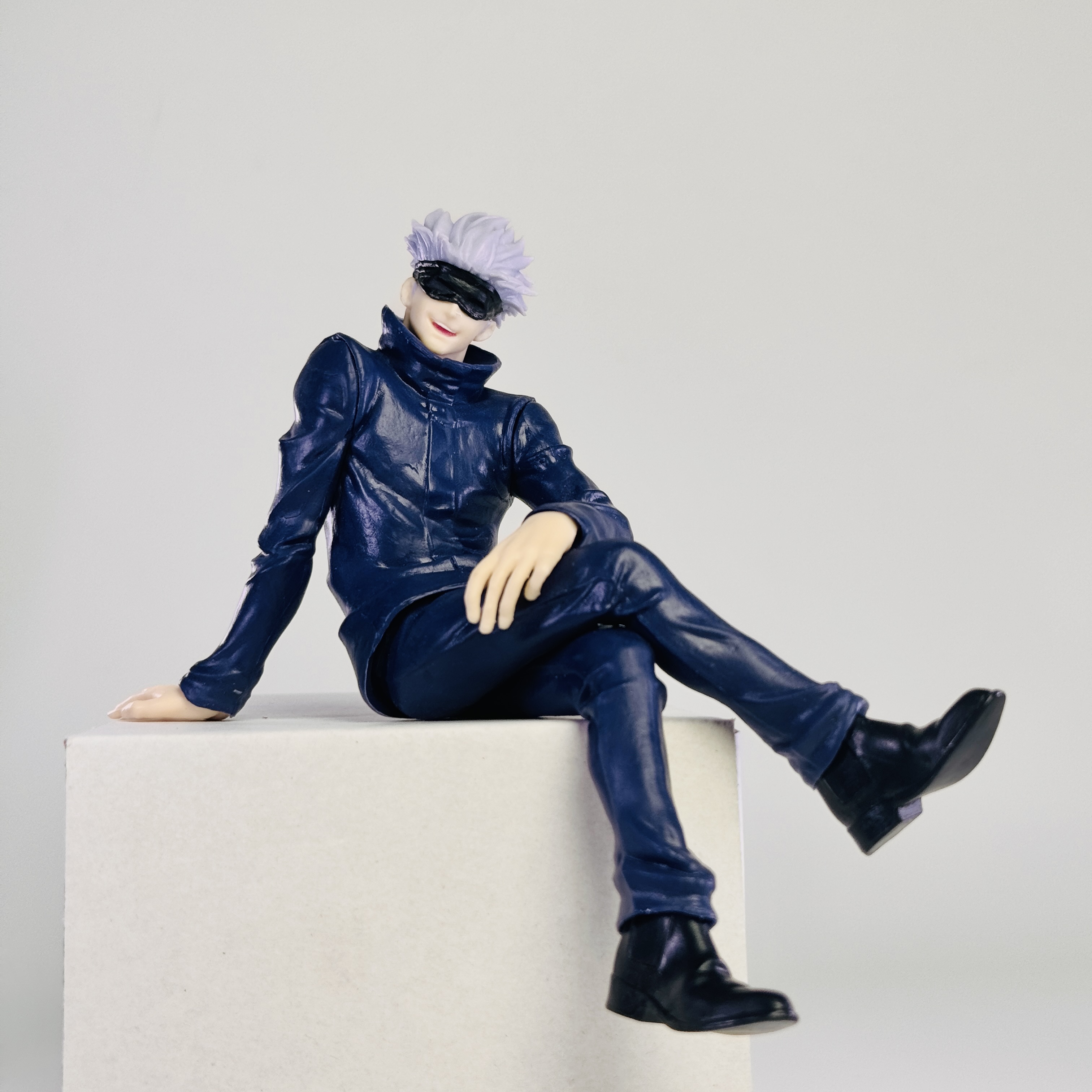 Горячая новинка Jujutsu Kaisen аниме фигурка сидящая Satoru Gojo фигурка Коллекция Модель ПВХ Фигурки аниме украшения игрушки подарки
