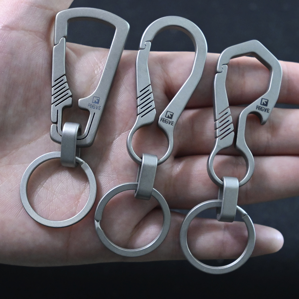 Portachiavi di lusso in vero titanio Portachiavi per auto da uomo Portachiavi per gioielli EDC ultraleggero Fibbia Migliori regali Accessori per auto
