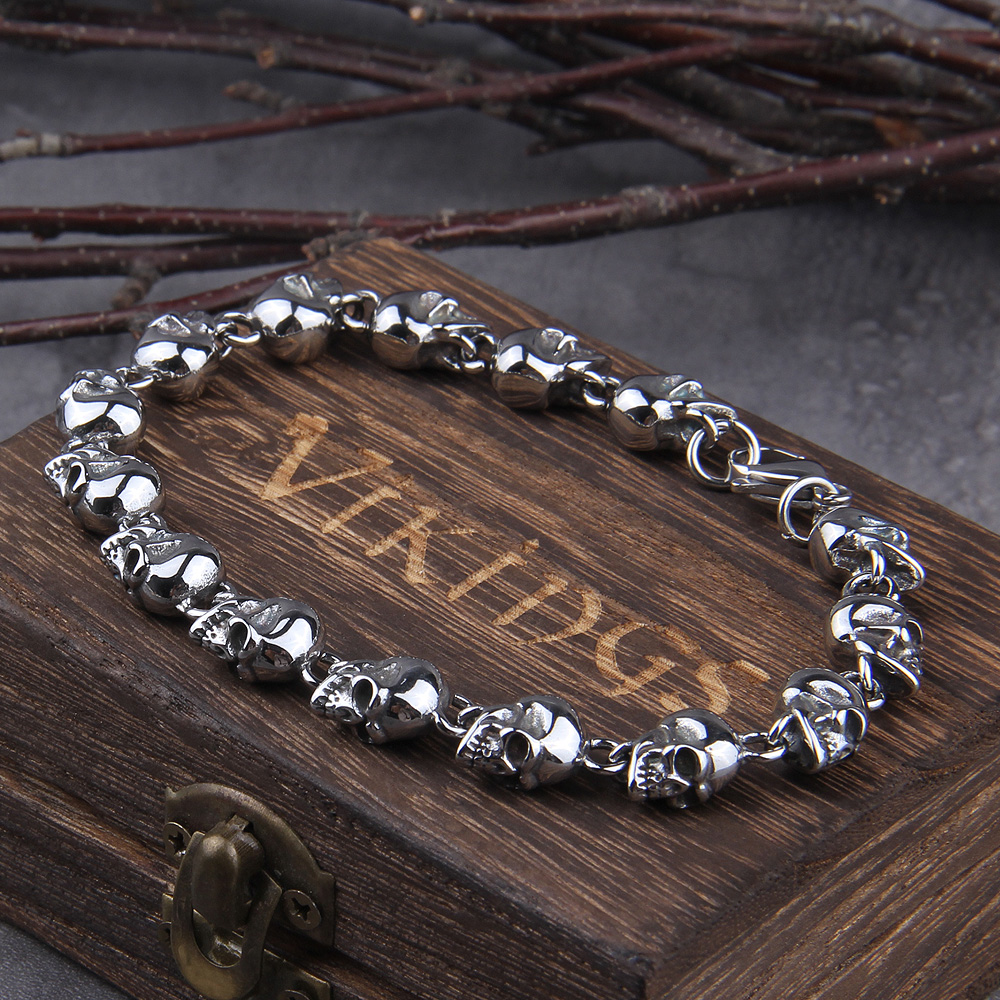 Vintage Stainless Steel Skull Link Bracelet, Gothic Punk Biker Skull Charm Bracelet for Men,Hip Hop Streetwear Accessory Gift