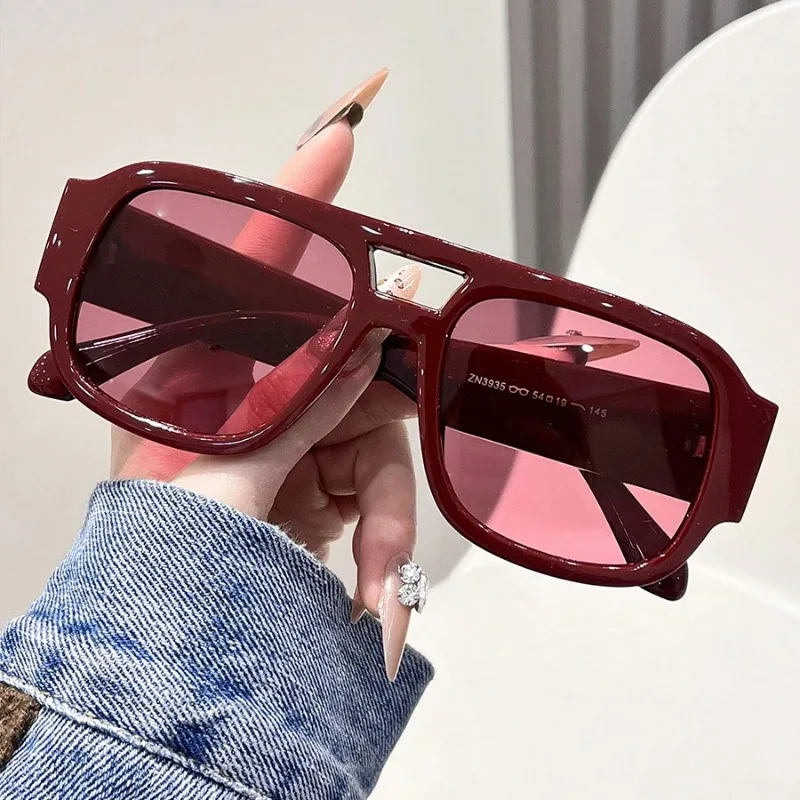 Gafas de moda con montura roja para mujer, accesorios de playa a la moda de verano, regalo de vacaciones, uso diario informal, 1 ud.