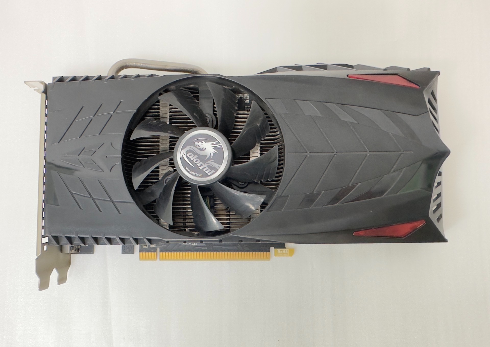 Famosa tarjeta gráfica Brand-GT630 Thunderstorm Shark d5 1024M (prueba y enviada)