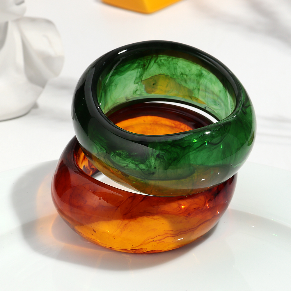 Vintage Irregular Circle Resin Wide Bangle for Women Exaggerated Green Amber Chunky Geometric Cuff Bracelets Punk Jewelry Gift