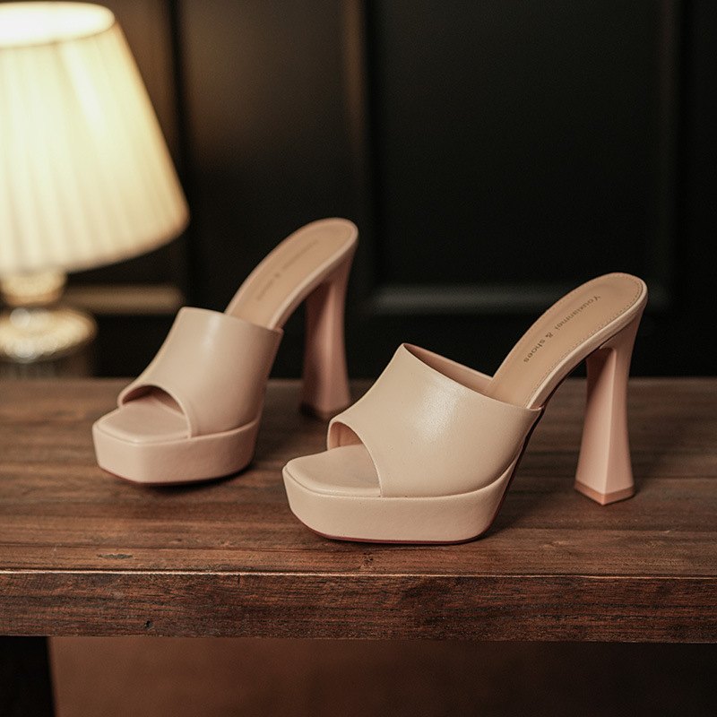 Hochhackige Damenschuhe 2026 Neue Koreanische Version Modische Vielseitige Halbsandalen für Damen