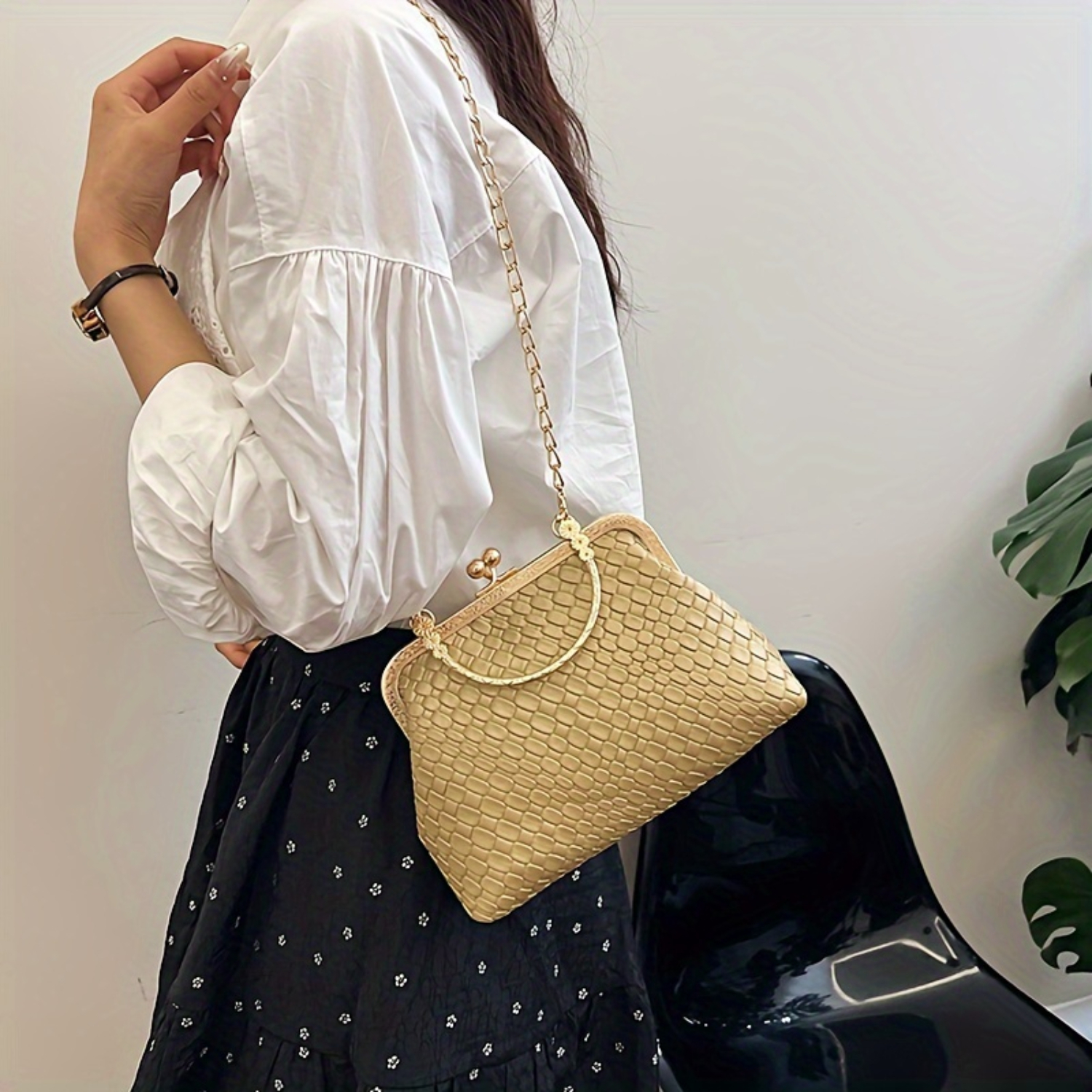 Elegant Textured PU Leather Shoulder Bag Women's Golden Chain Strap Bag