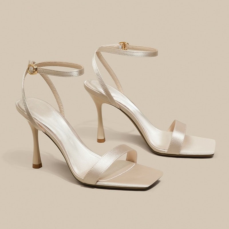 Nouvelles sandales élégantes pour femmes 2026 – Talons hauts de qualité supérieure pour le bureau, bout ouvert, usage quotidien, professionnel, luxe, avec boucle