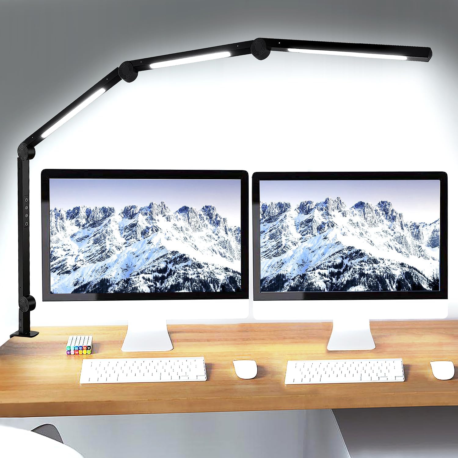 LED-bureaulamp met klem Flexibele 4-delige zwenkarm Drie lichtbronnen bureaulamp, 4 kleurmodi en 5 helderheid