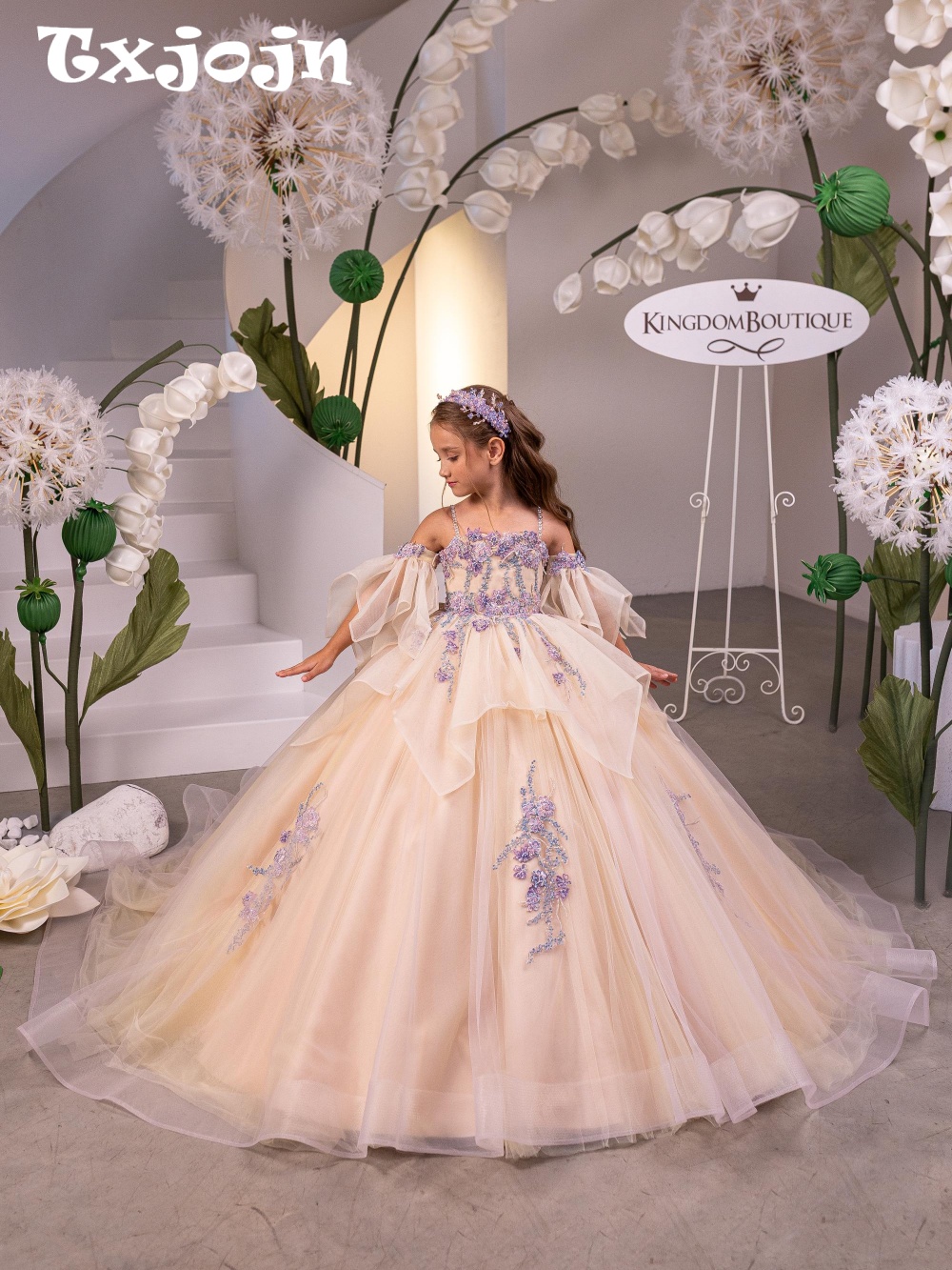 Neues lila Prinzessinnenkleid mit Perlenapplikationen für Mädchen, süßes, luxuriöses Kleid mit dünnen Trägern für Geburtstagsfeiern und Auftritte, Größe 2-14 Jahre