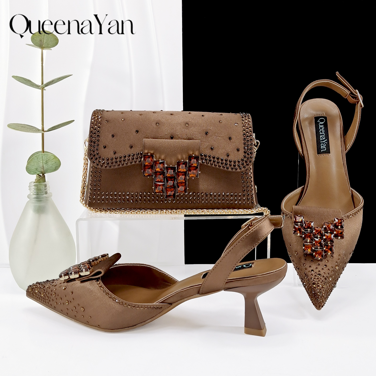 QUEENA YAN 2026 INS Fantásticos zapatos sexuales para mujer con incrustaciones de diamantes de imitación/Mini bolso brillante a juego (COLECCIÓN ESPECIAL)