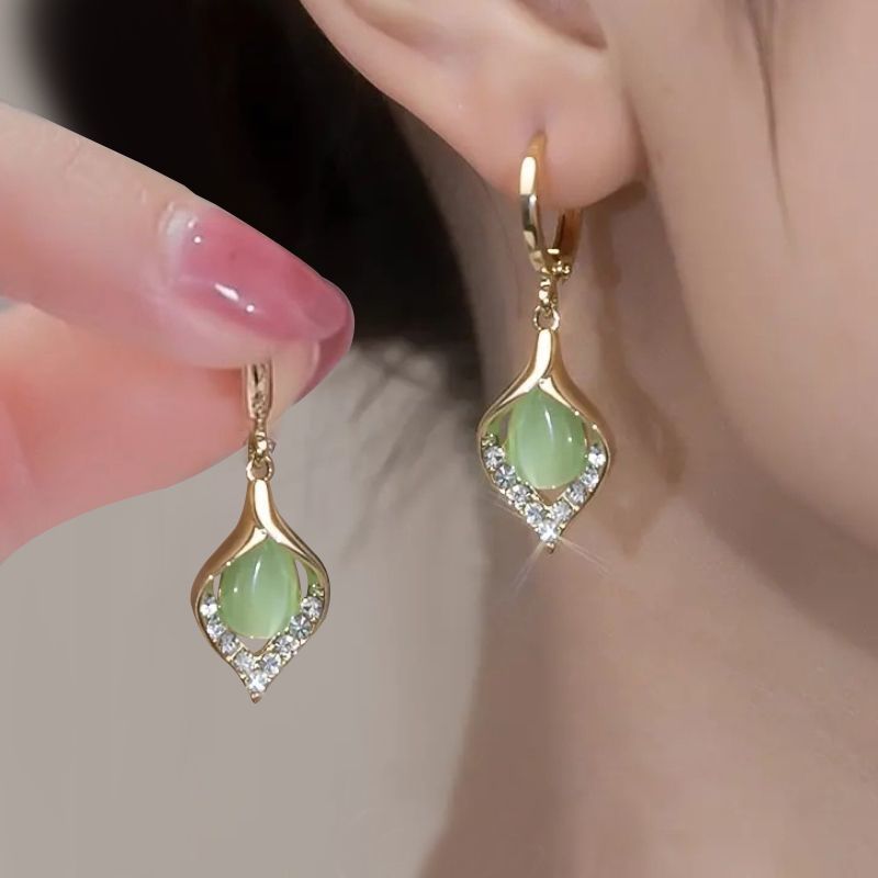 New Green Color Water Drop Cat Eye Stone Dangle Earrings for Women Fashion Temperament Earring Girl Gift Wedding Party Jewelry