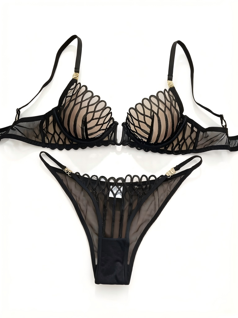 Conjunto de lingerie transparente bordado estilo francês sexy com design de decote em V, sutiã respirável anti-flacidez e calcinha.