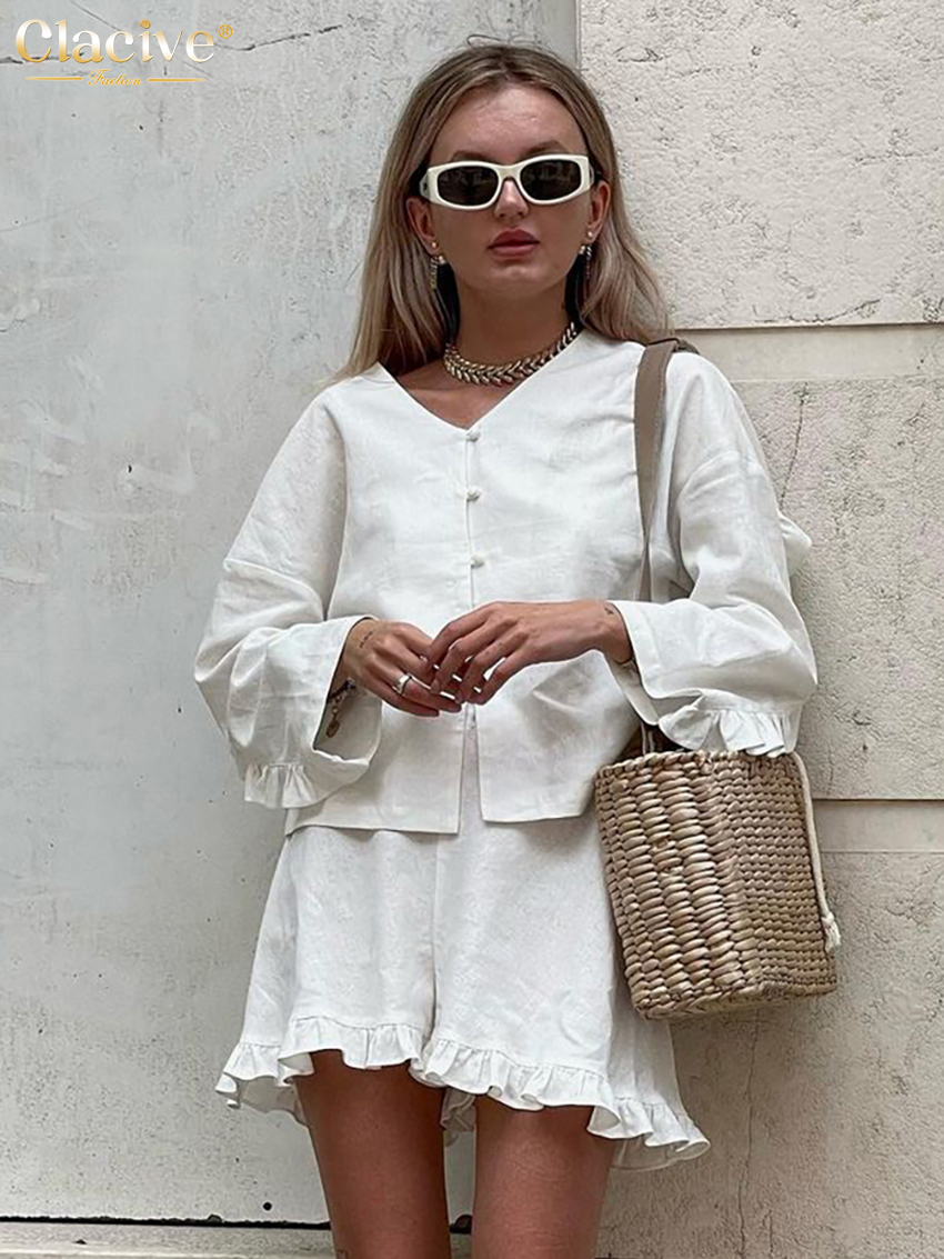 Clacive Fashion Beige lino 2 pezzi Set donna Outfit Casual camicie larghe a maniche lunghe con pantaloncini con volant a vita alta Set femminile