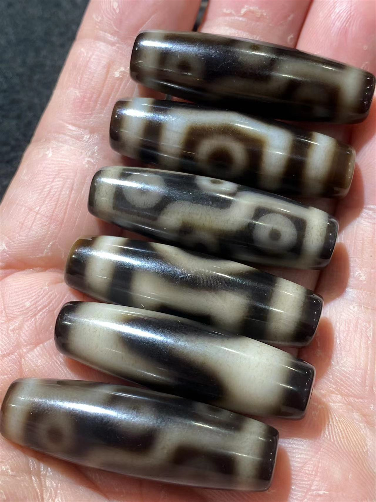 1 pz/lotto di alta qualità artigianale naturale vecchia agata dzi dente giallo linee di invecchiamento razze Rare artigianato di Taiwan modelli multipli