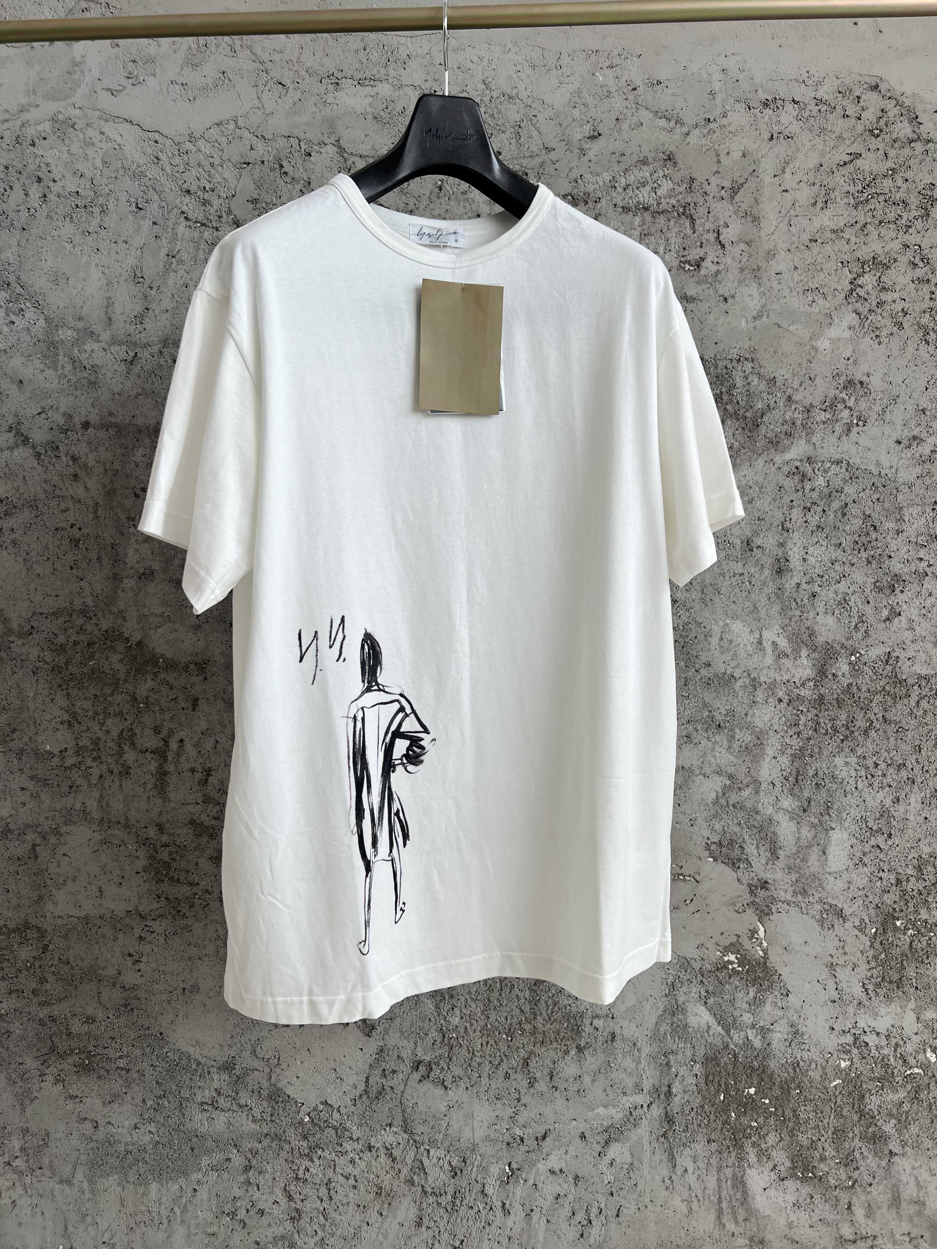 Japanese-style original sketch of a little girl's back view, round-neck printed short-sleeved loose T-shirt