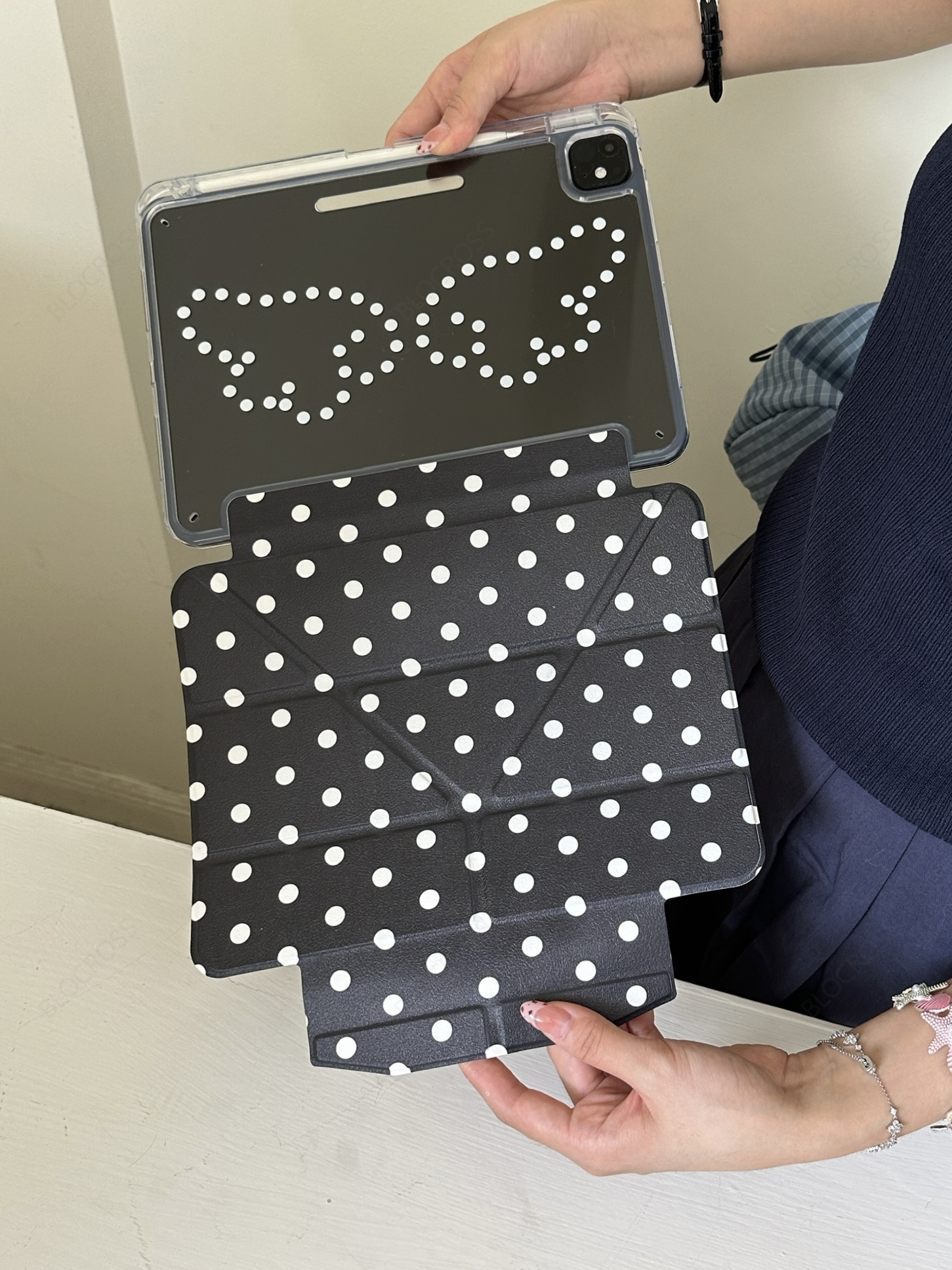 Etui 3+Y Fold Smart z zapięciem na zatrzask do iPad A16 11th Pro 11 12.9 13 10th 10.9 Air 11 4 5 10.5 10.2 9th 8th 7th 6th 5th 9.7 Mini 7 6