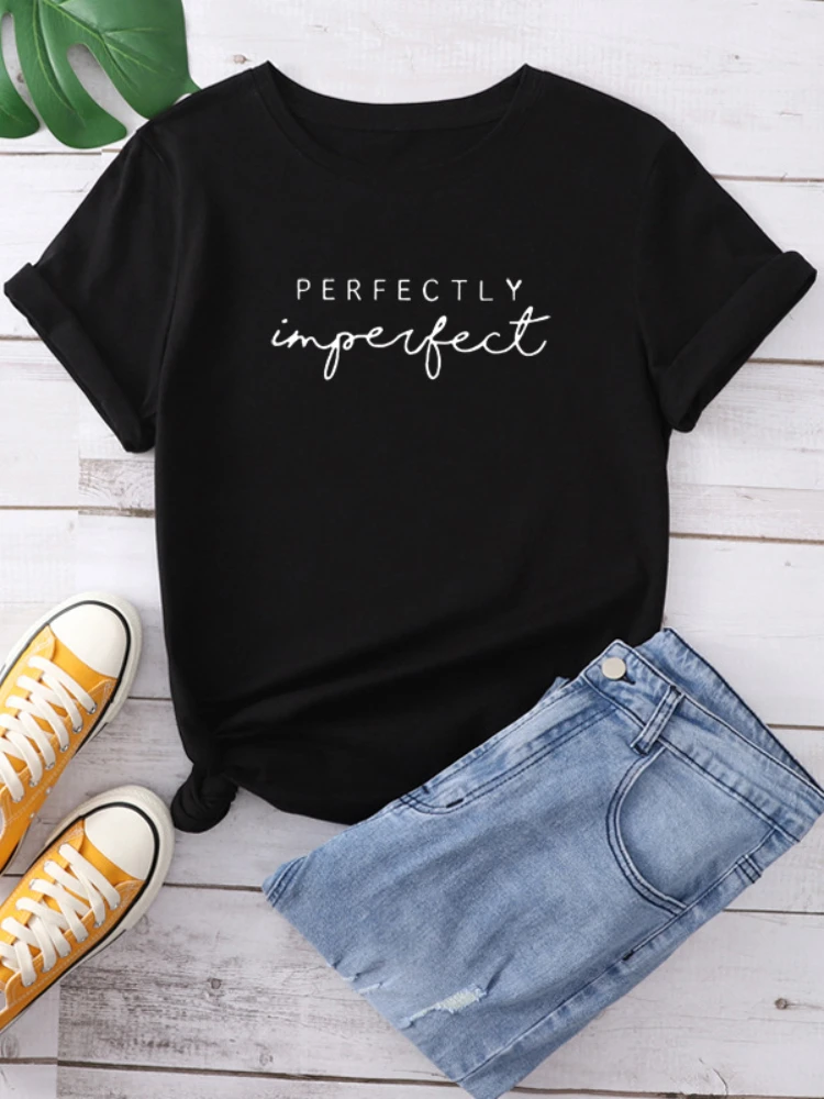 Maglietta da donna perfettamente imperfetta con stampa lettere manica corta O collo maglietta da donna allentata maglietta da donna top Camisetas Mujer