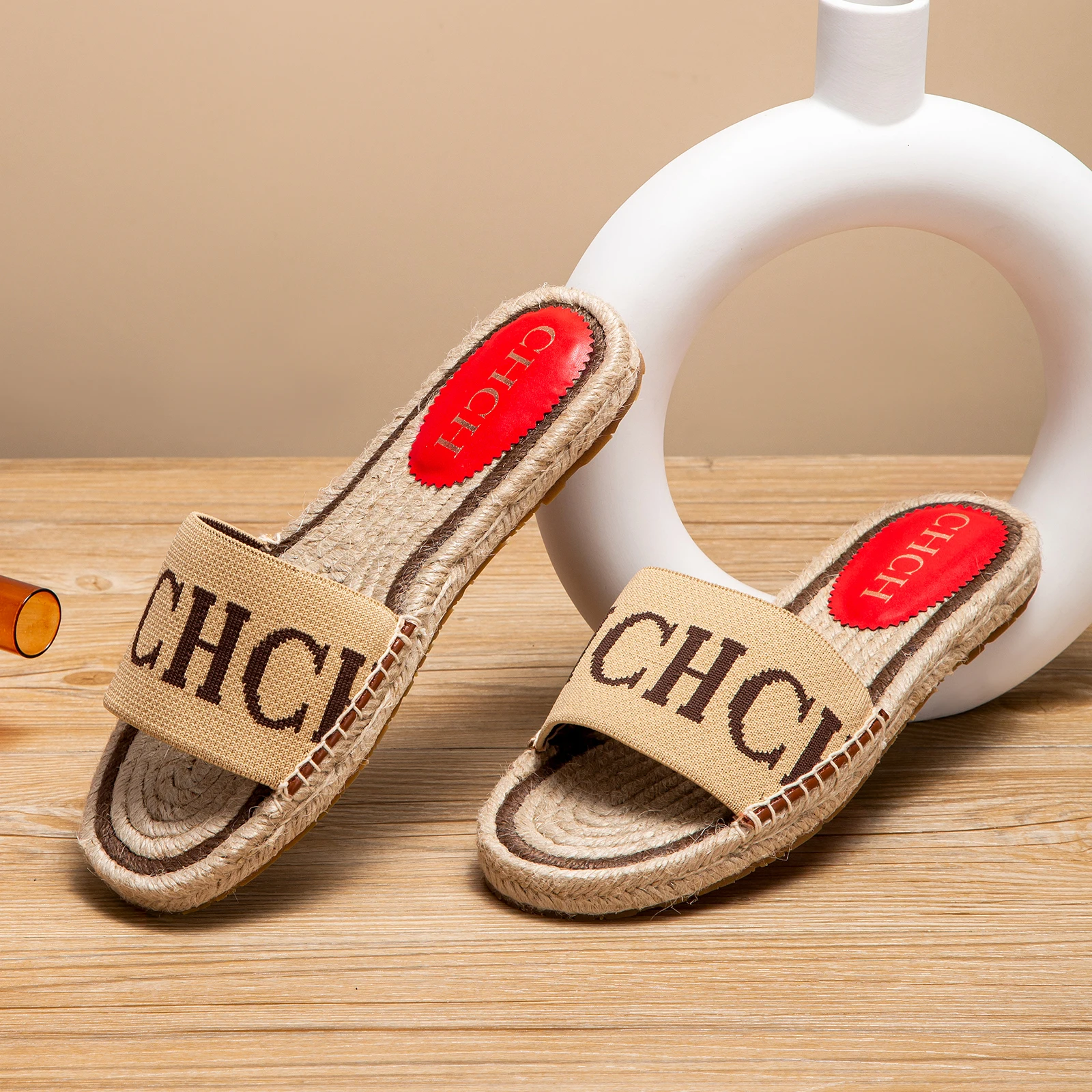 Pantoufles simples et confortables pour femmes, sandales à fond en chanvre faites à la main, chaussures de plage