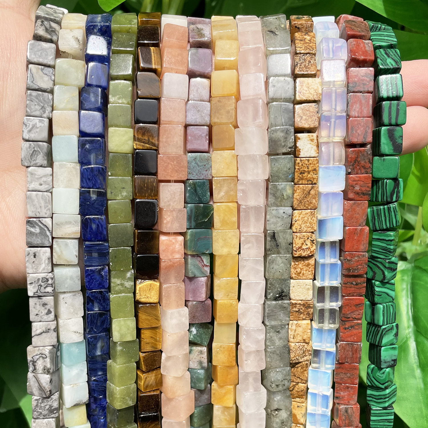 4 6 8mm Naturalna kwadratowa kostka kamienia Tygrysie oko Amazonit Opal Labradorit Luźne koraliki do tworzenia biżuterii DIY Charm Bracelet 15''