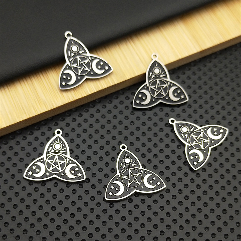 Aço inoxidável Pingente Charme, Ornamentos Criativos, DIY Moda Jóias, Brincos, Colar, Sol, Lua, Estrela, Bruxa Irlandesa, Trindade, 5Pcs