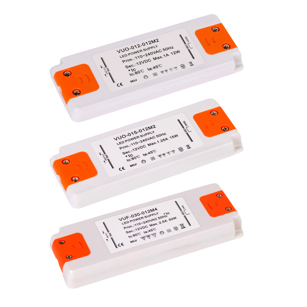 6W 12W 15W 20W 30W 50W 60W Ultradünner LED-Treiber 12V 24V DC Heimstromversorgung LED-Transformator-Adapter für LED-Streifen-Lichtlampe