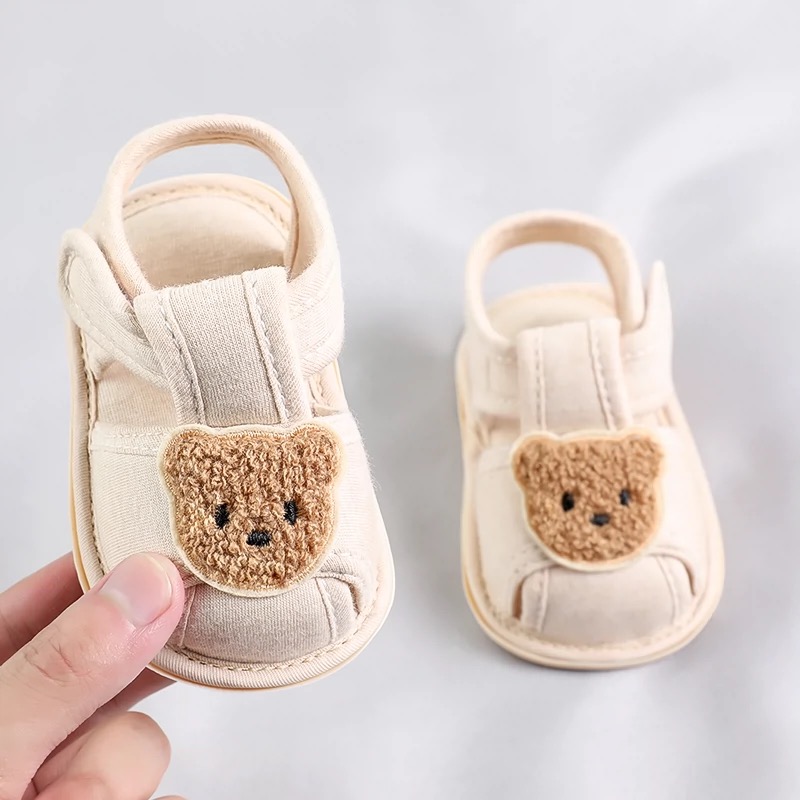 Sandálias confortáveis com sola macia de urso fofo para bebês e crianças Baotou Anti Kick First Step Shoes 0-18 meses