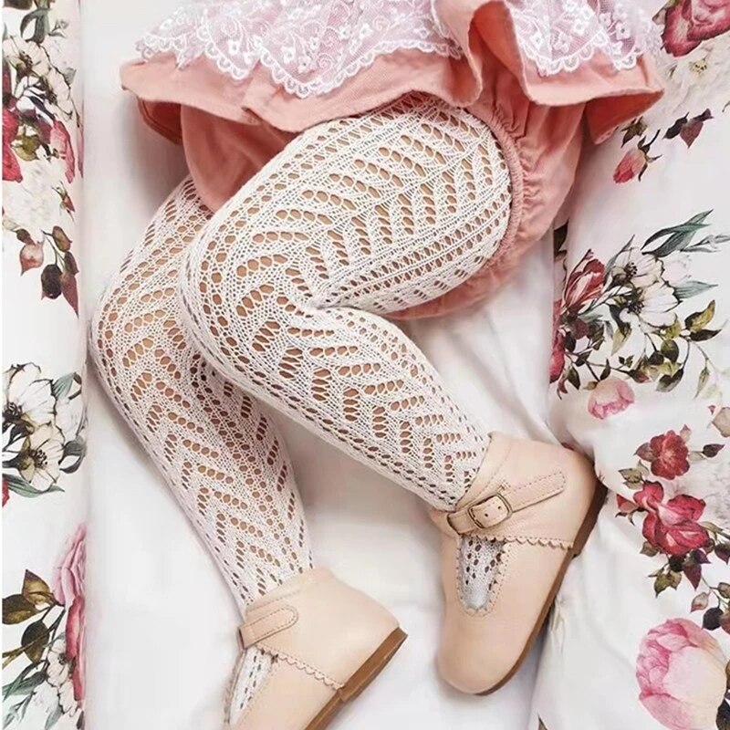 Verão Bebê Meninas Calças Justas Oco Out Malha Meias Para Crianças Fishnet Vestuário Criança Espanha Estilo Fino Inferior Pantyhose