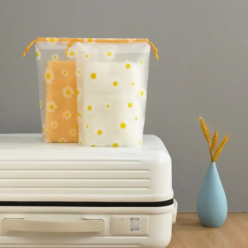 Sac de rangement transparent imperméable à cordon en plastique pour cosmétiques, serviettes et chaussettes, idéal pour la salle de bain et la plage - Lot de 10