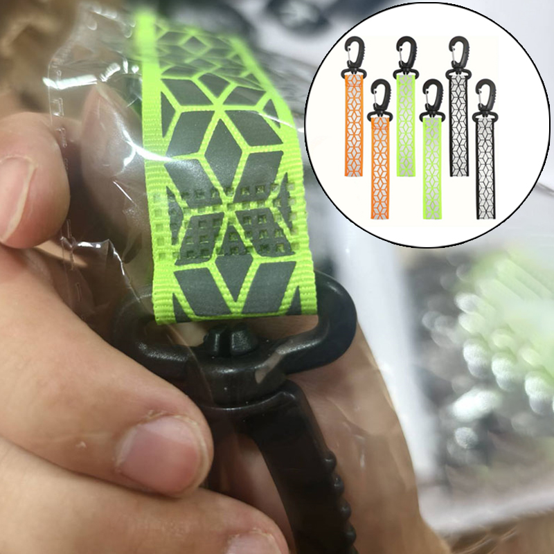 Pendentif réflecteur de sécurité pour vêtements, porte-clés réfléchissant de sécurité, outil d'extérieur léger et Portable pour la course à pied et le cyclisme