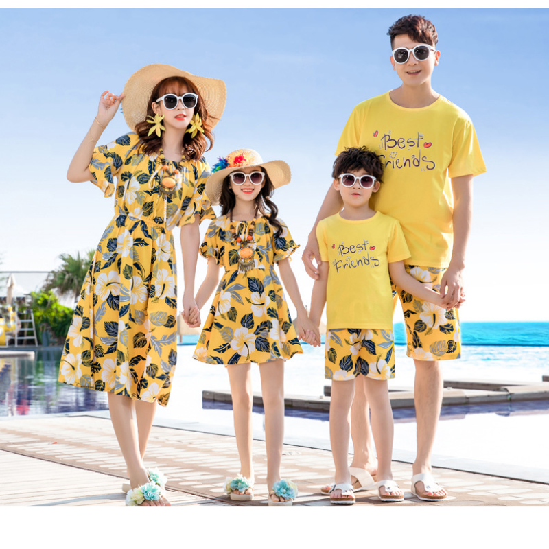 Keluarga liburan cocok pakaian kuning ibu Putri gaun pantai liburan terlihat ayah anak resor atasan + celana pendek dua potong pakaian set