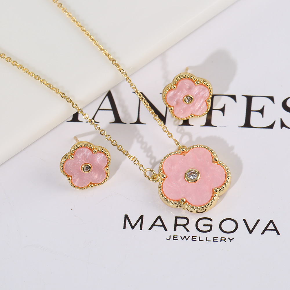 Conjunto de jóias trevo para mulheres, pingente de flor, colar e brincos, corrente de aço inoxidável, noiva de luxo, novo design