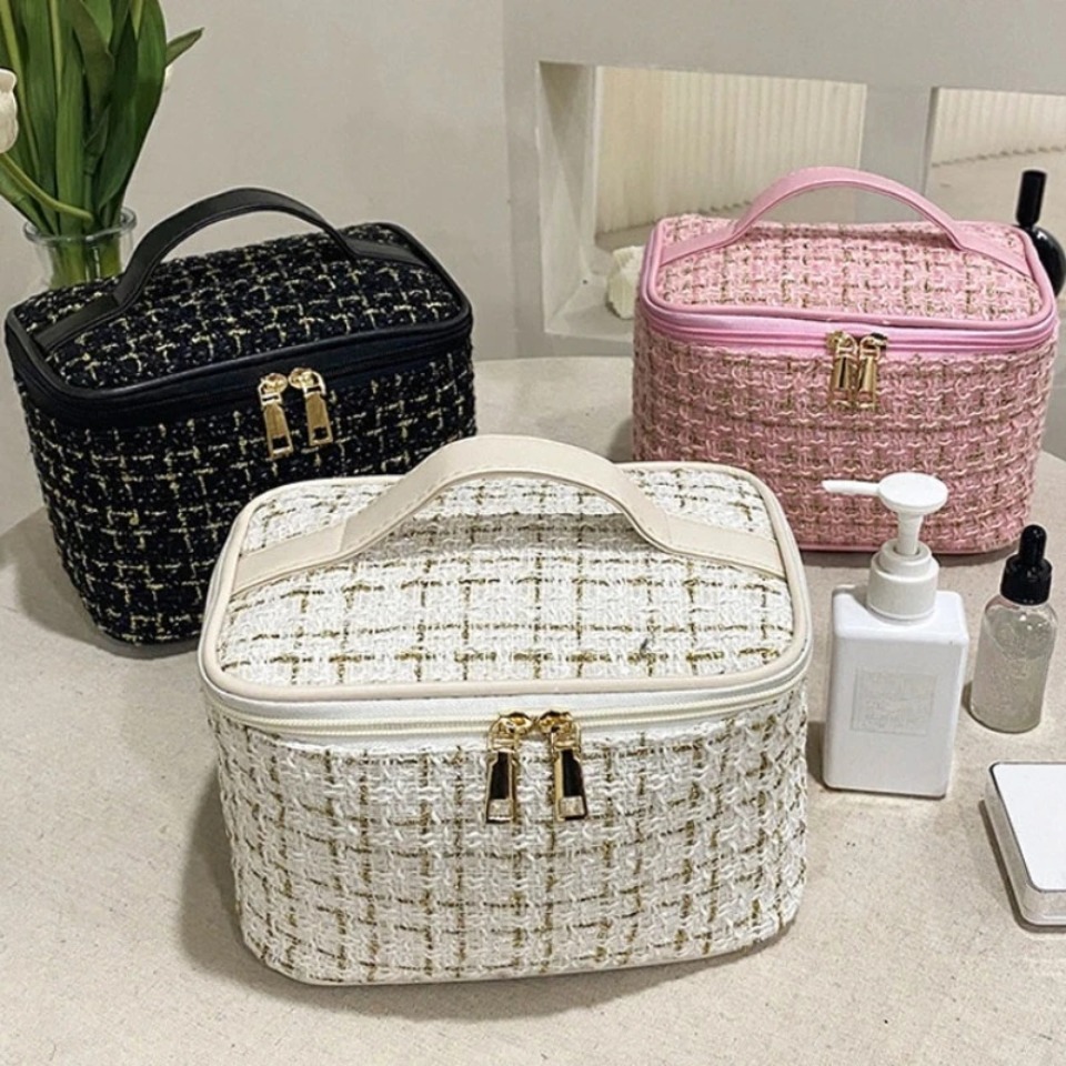 2026 Nieuwe Damestas Gebreide Stijl Make-up Tas Draagbare Draagbare Make-up Tas Modieuze Grote Opbergtas BX100
